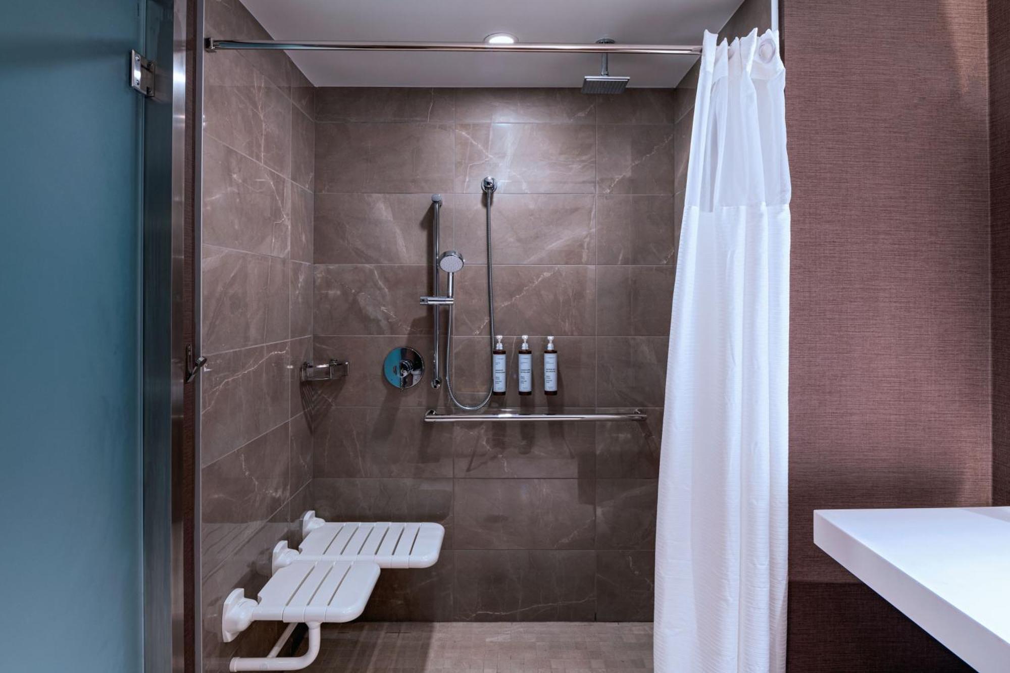 Ac Hotel By Marriott Waco Downtown Εξωτερικό φωτογραφία